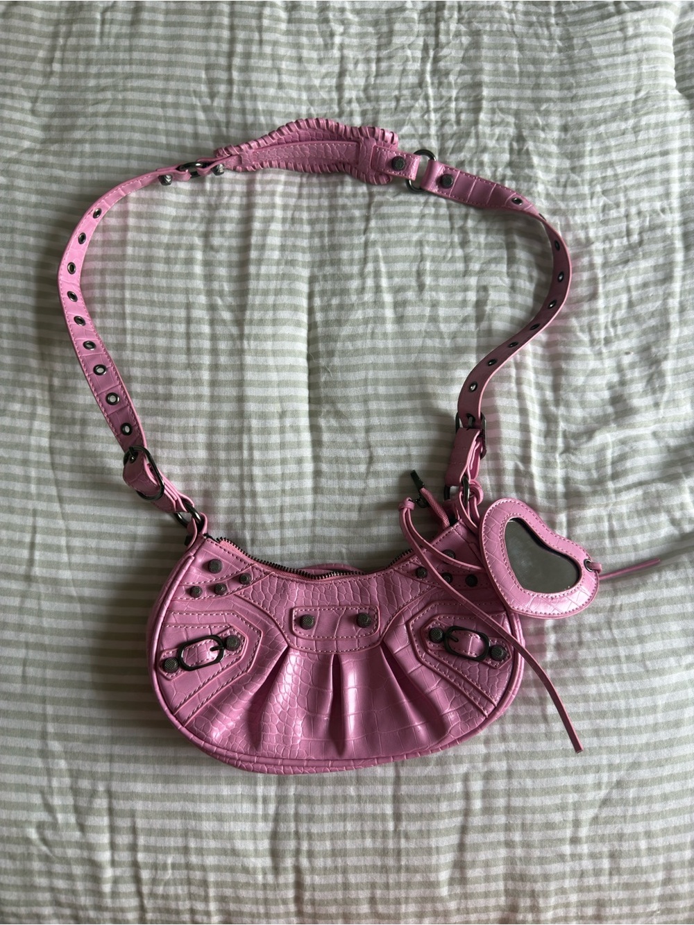 Pink Crocodile-Embossed Shoulder Bag with Heart Mirror